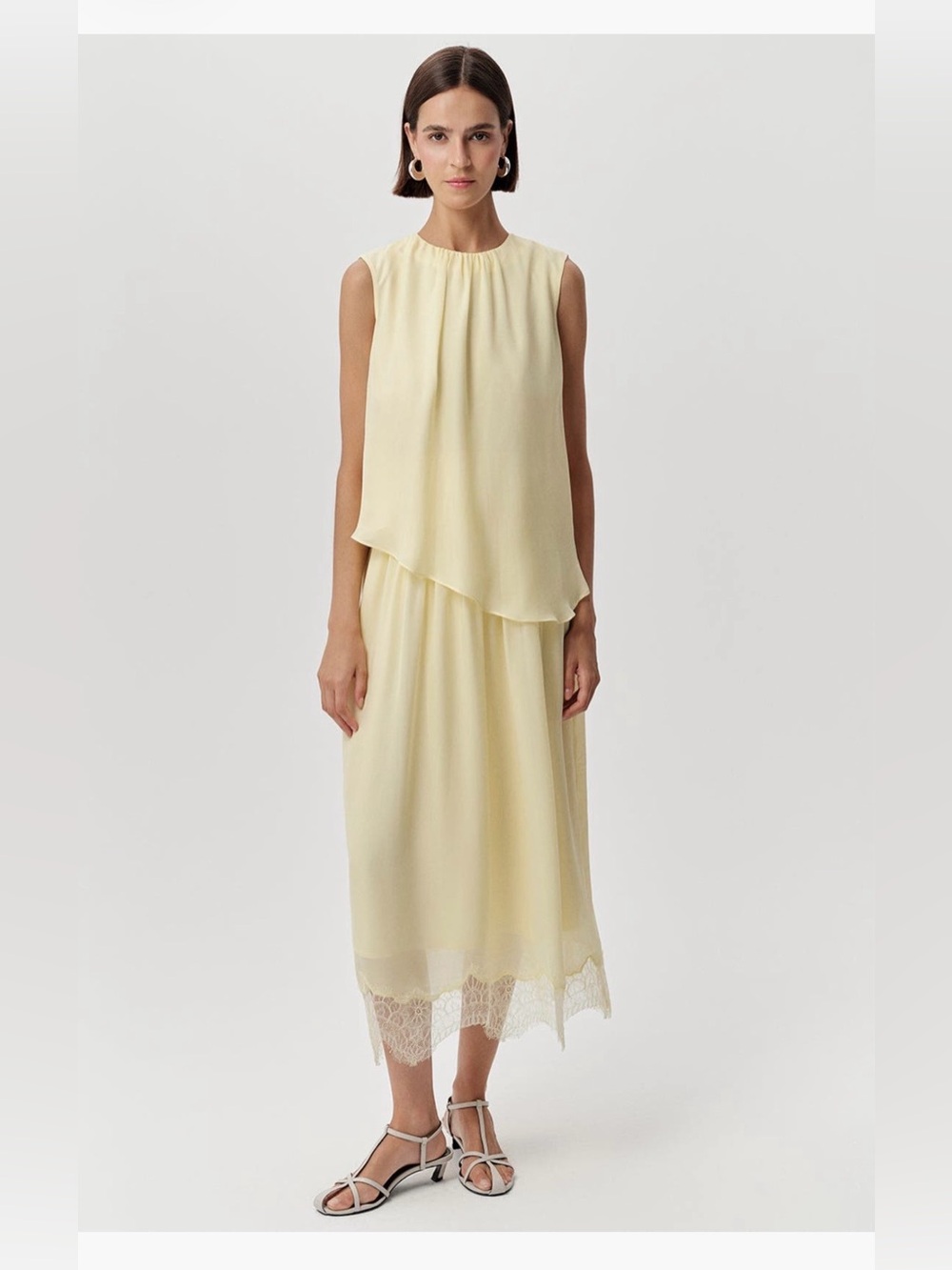 Exquise Alix Crew Neck Lace Hem Midi Dress Lace Hem Midi Dress in Yellow Size